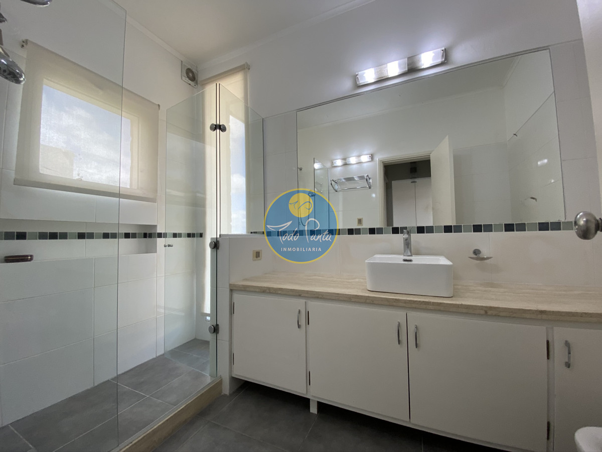 Miniatura de Casa de 5 dormitorios en Solanas, Punta del Este | Todo Punta