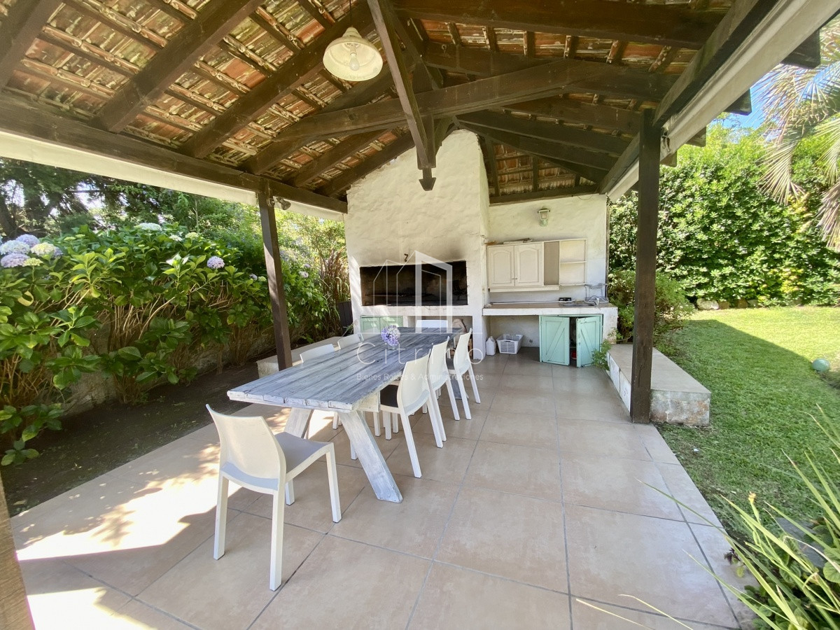 Casa ID.1533 - Hermosa casa a metros de Tio Tom