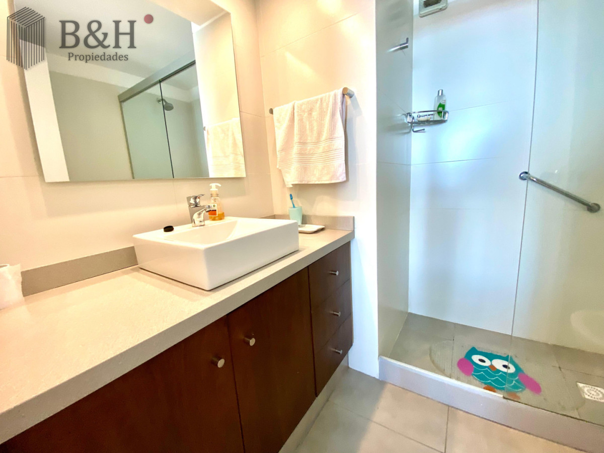 Apartamento ID.6974 - Piso alto en Peninsula con excelente vista al mar