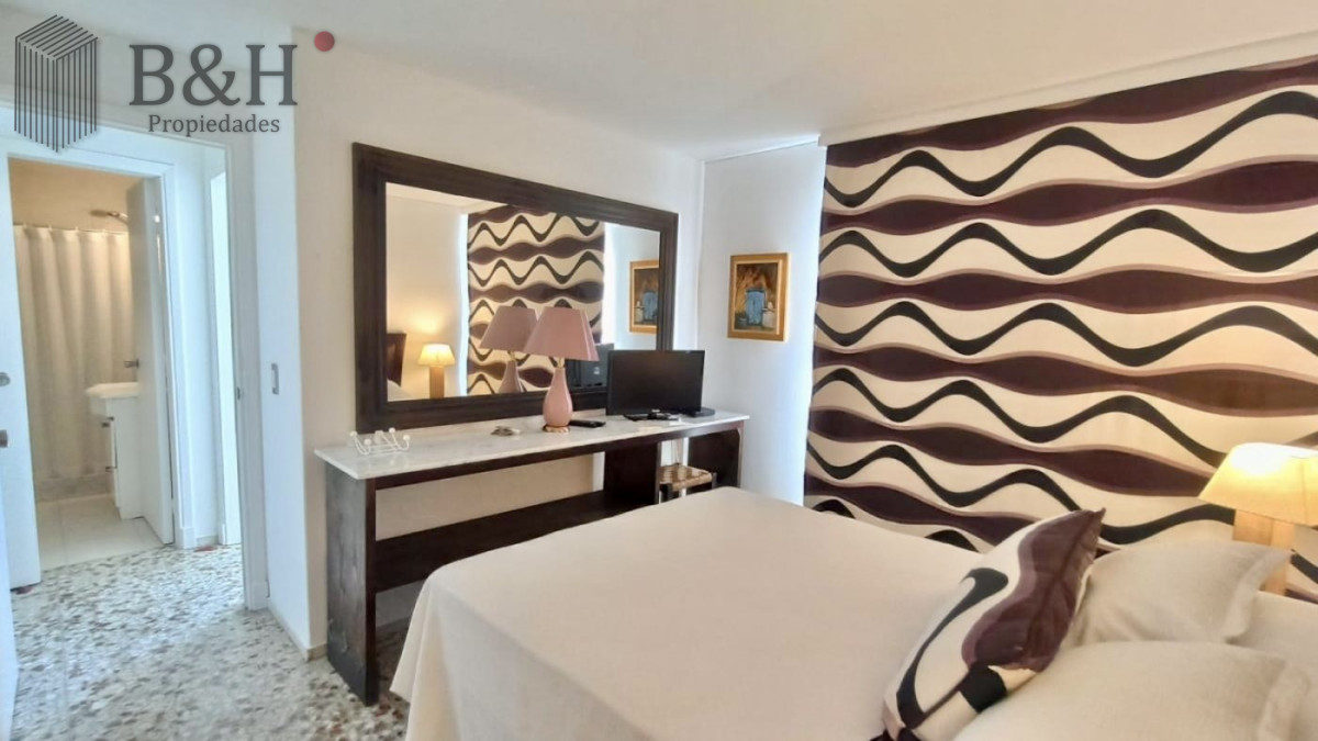 Apartamento ID.5873 - Excelente apartamento en venta, Península Punta del este 