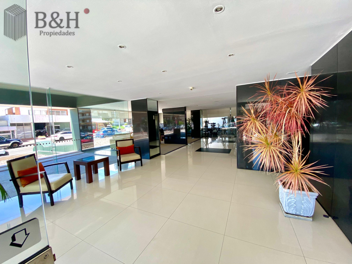Apartamento ID.6974 - Piso alto en Peninsula con excelente vista al mar