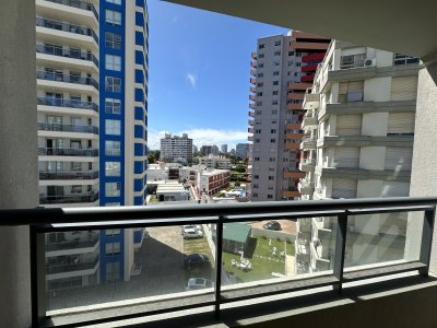 Excelente apartamento a estrenar sin muebles punta del este 