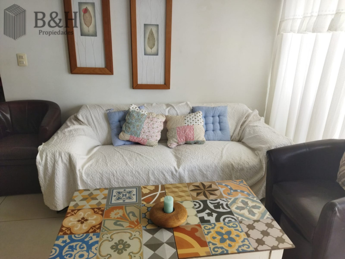 Apartamento ID.7286 - Alquiler en Península 2 dorm vista y servicios 
