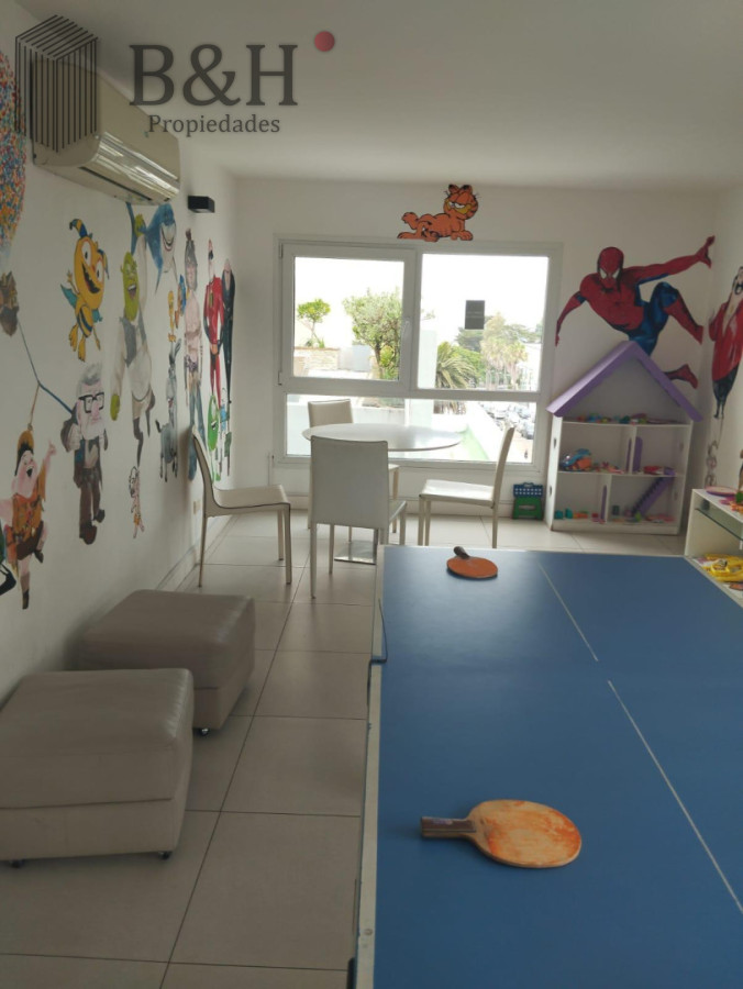 Apartamento ID.7286 - Alquiler en Península 2 dorm vista y servicios 