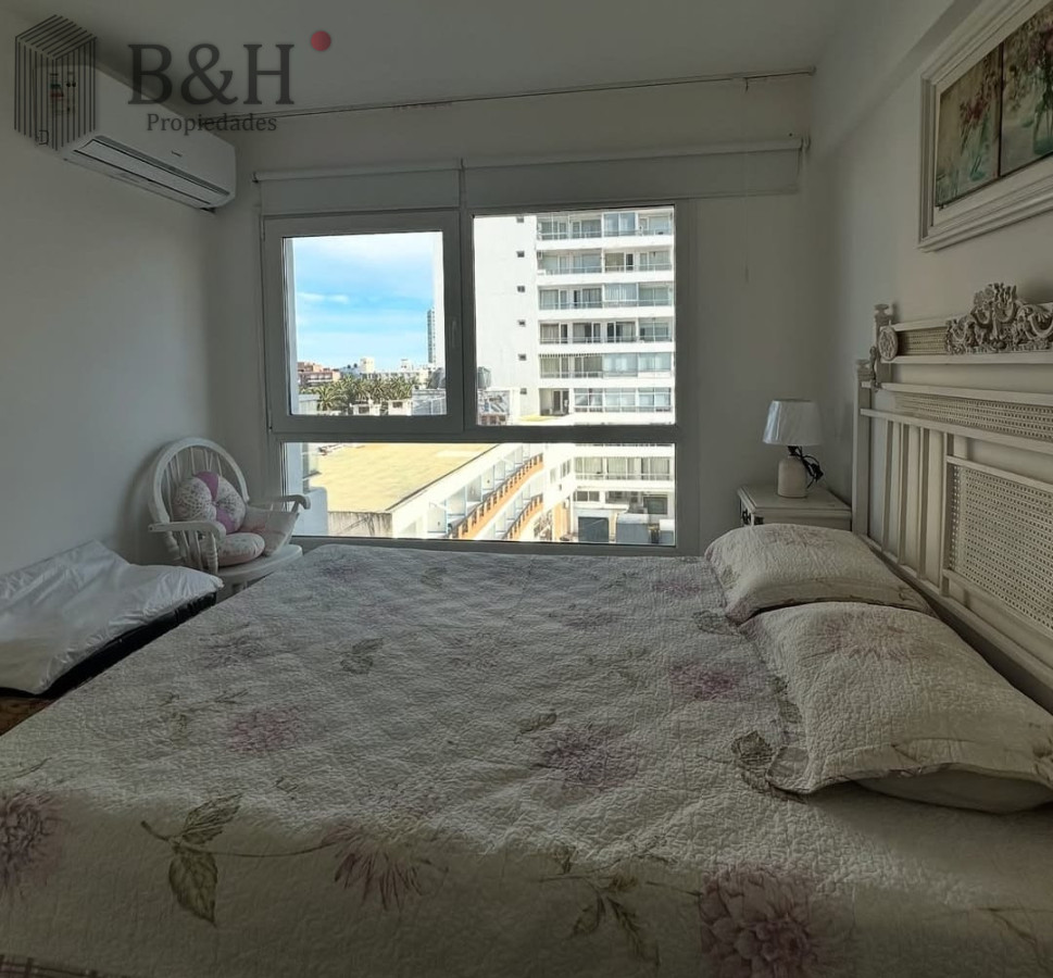 Apartamento ID.7286 - Alquiler en Península 2 dorm vista y servicios 