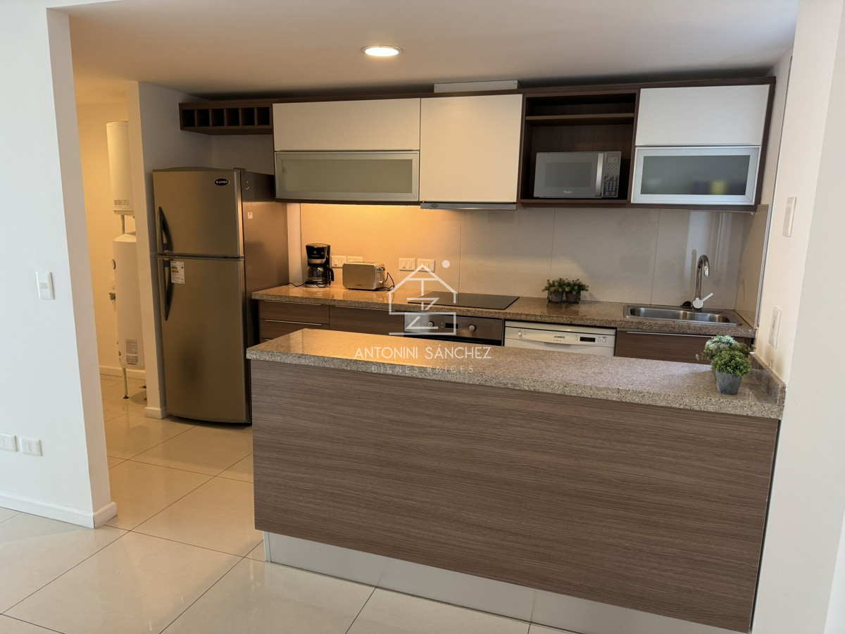 Apartamento ID.588 - Hermoso apartamento en Av. Roosevelt - Punta del Este.