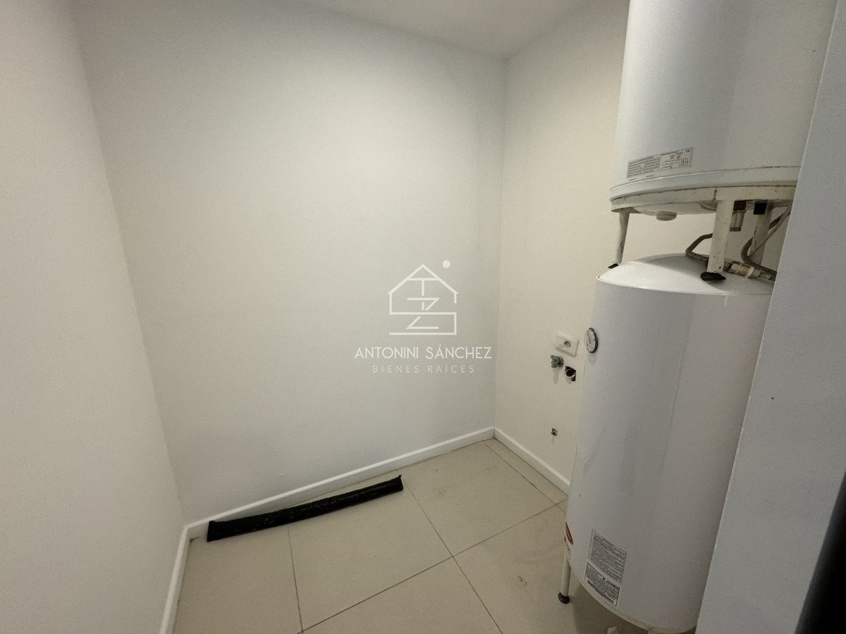 Apartamento ID.588 - Hermoso apartamento en Av. Roosevelt - Punta del Este.
