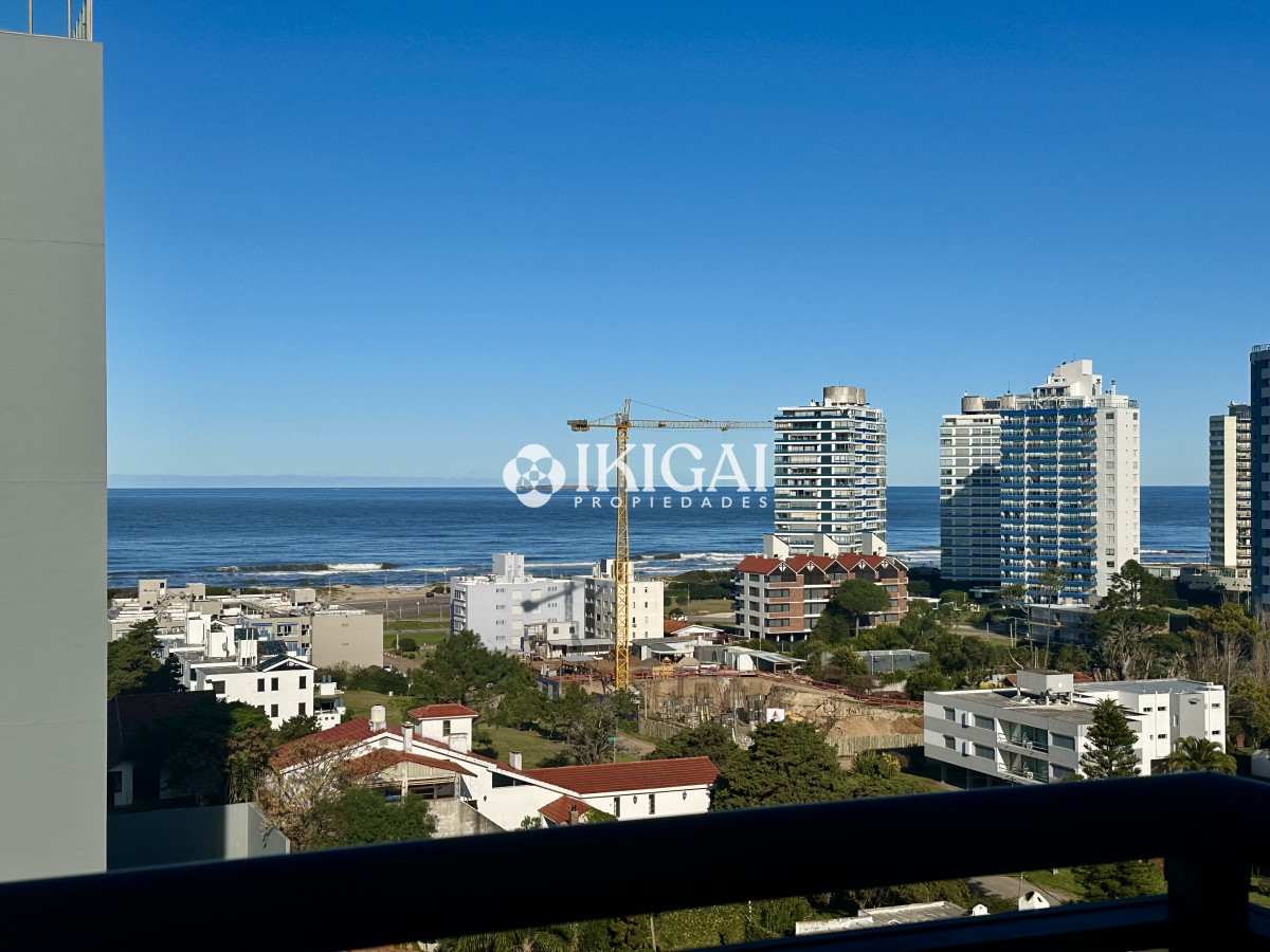 Apartamento ID.753 - Excelente apartamento a metros de playa brava con vista al mar 