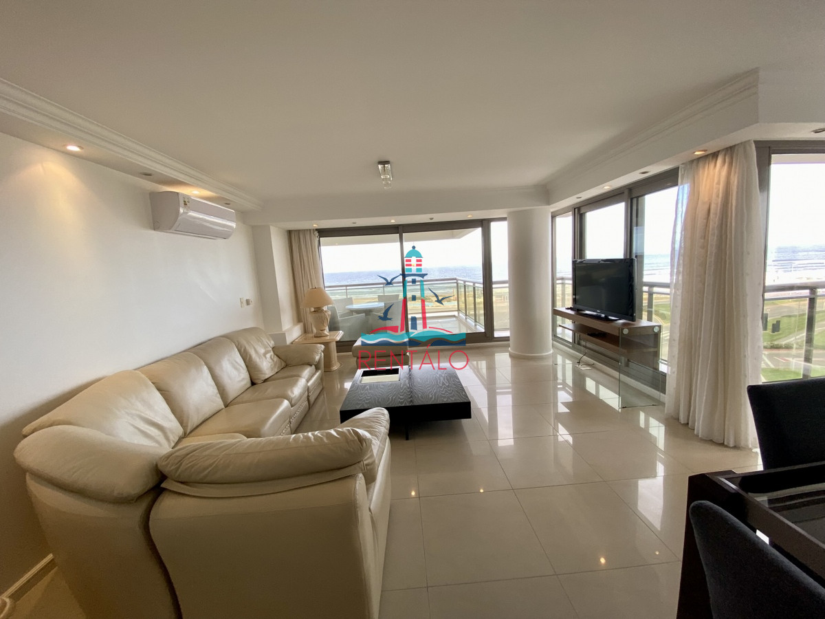 Apartamento ID.187 - Apartamento en venta 4 dormitorios en Punta del Este Torre Imperiale