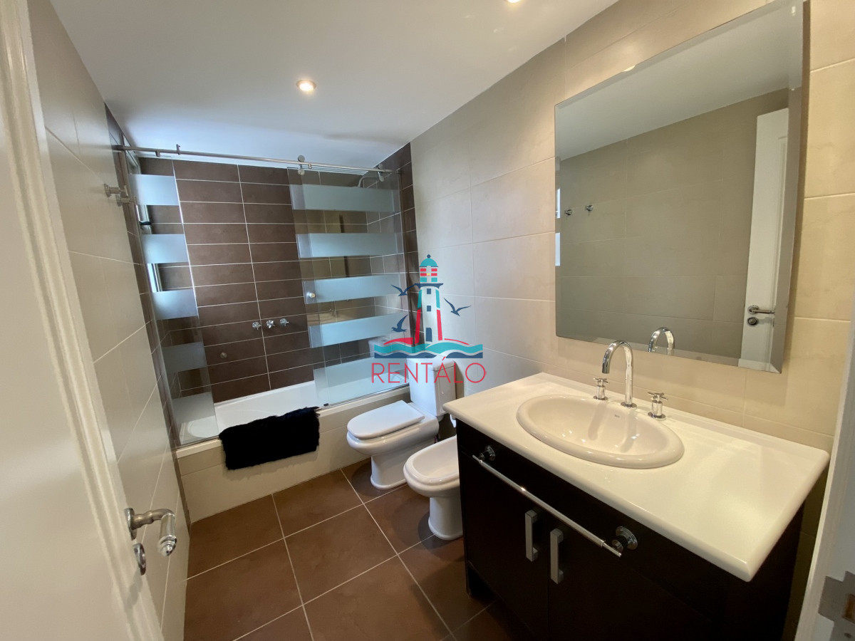 Apartamento ID.187 - Apartamento en venta 4 dormitorios en Punta del Este Torre Imperiale