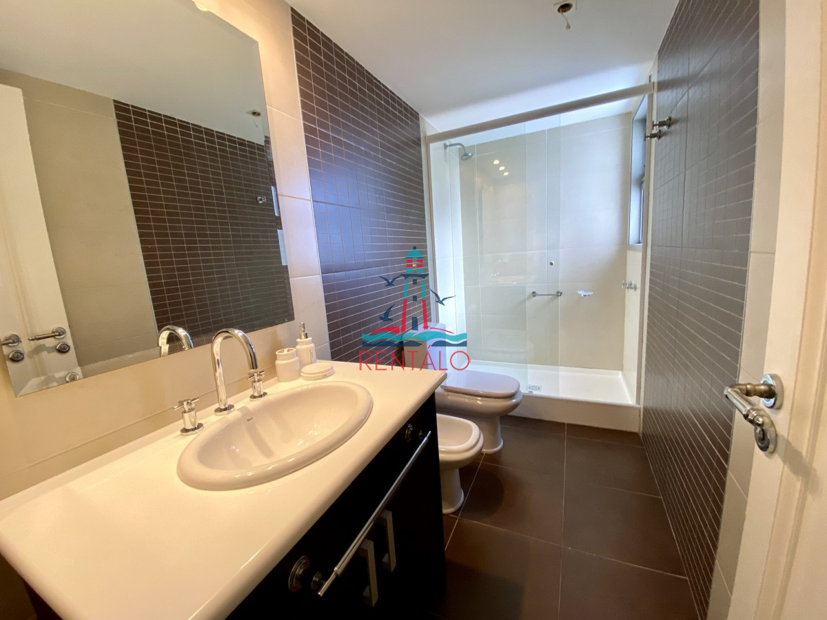 Apartamento ID.186 - Apartamento en venta 4 dormitorios en Punta del este Imperiale
