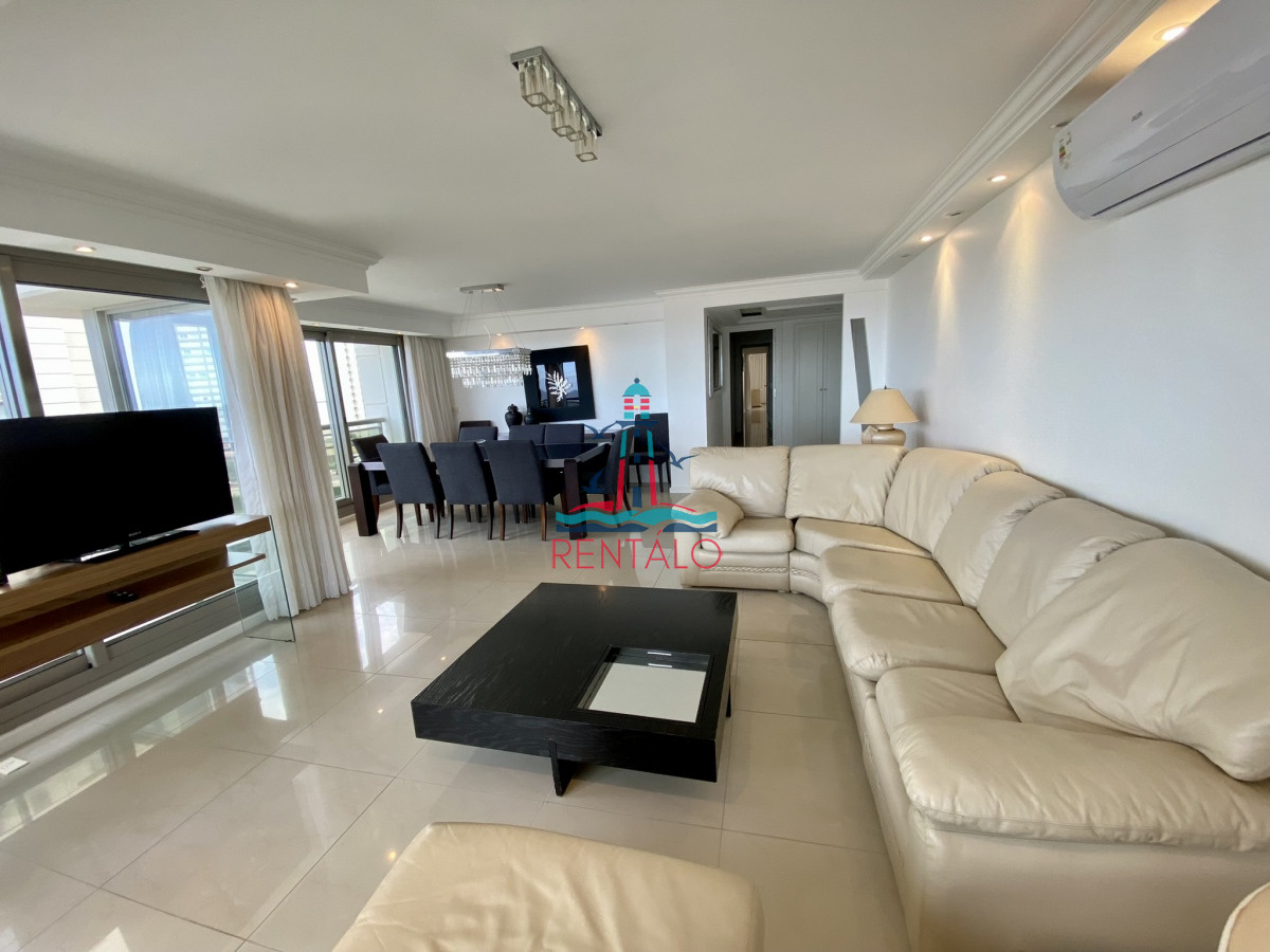 Apartamento ID.187 - Apartamento en venta 4 dormitorios en Punta del Este Torre Imperiale