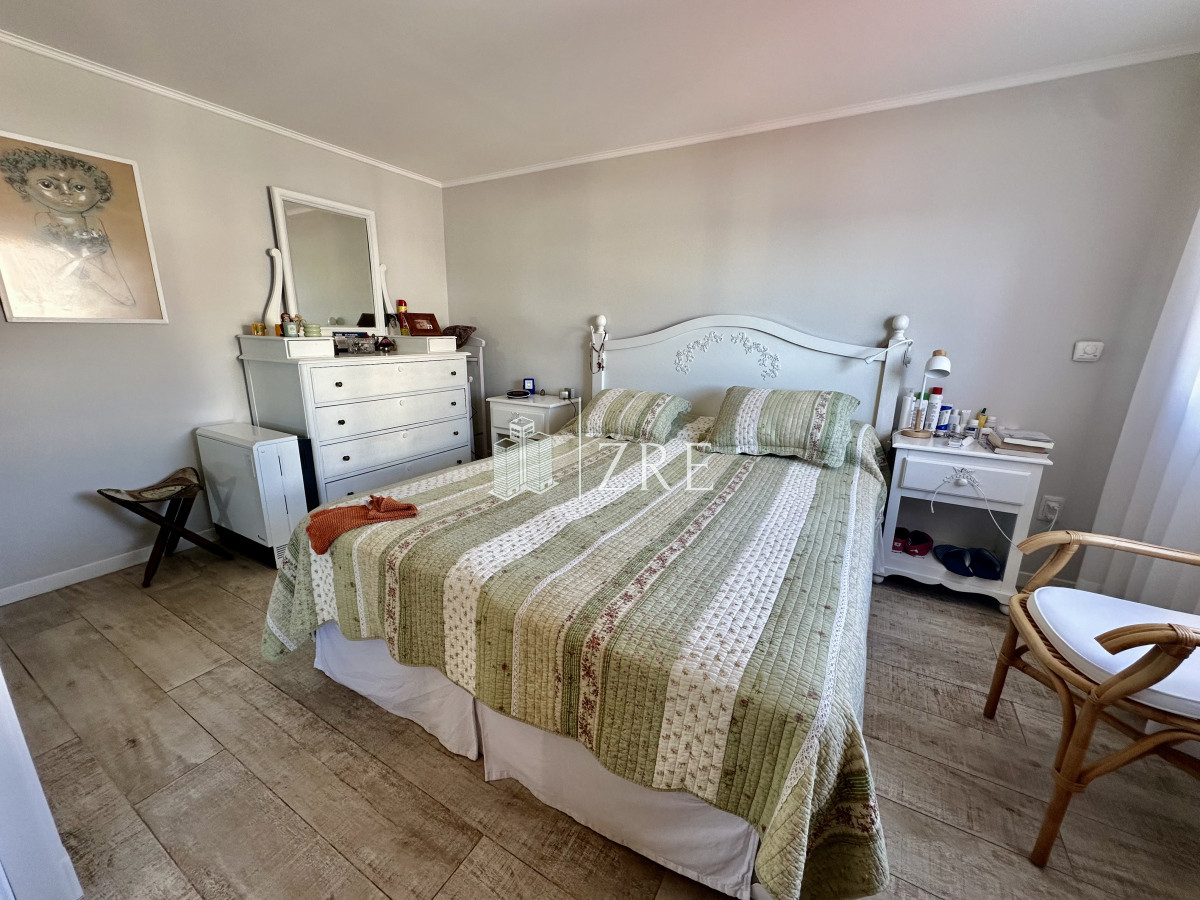 Apartamento ID.1220 - Venta apartamento 3 dormitorios en primera línea playa brava 