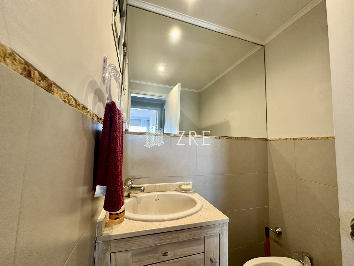 Apartamento ID.1220 - Venta apartamento 3 dormitorios en primera línea playa brava 