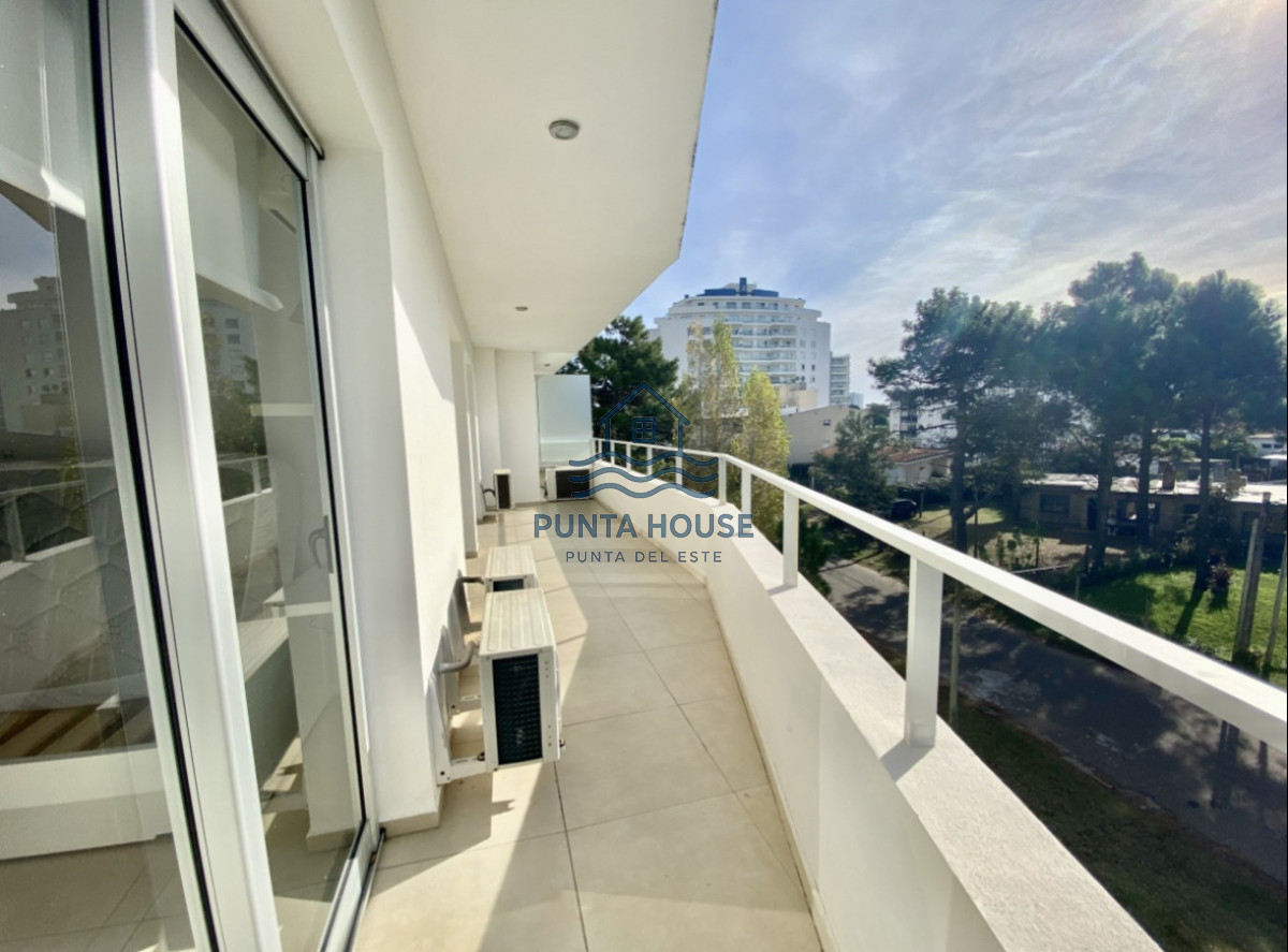 Apartamento ID.53 - Excelente apartamento en venta a metros de Playa Brava