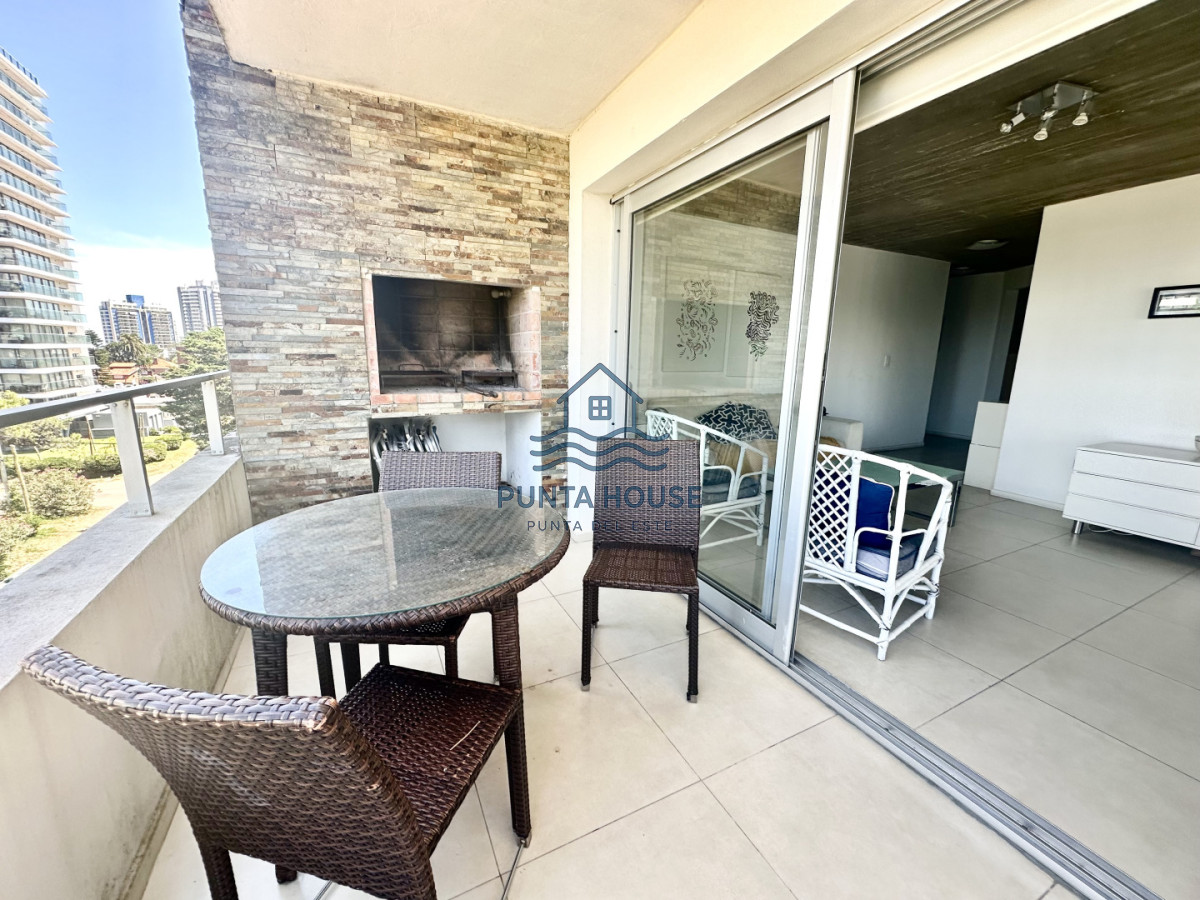 Apartamento ID.53 - Excelente apartamento en venta a metros de Playa Brava