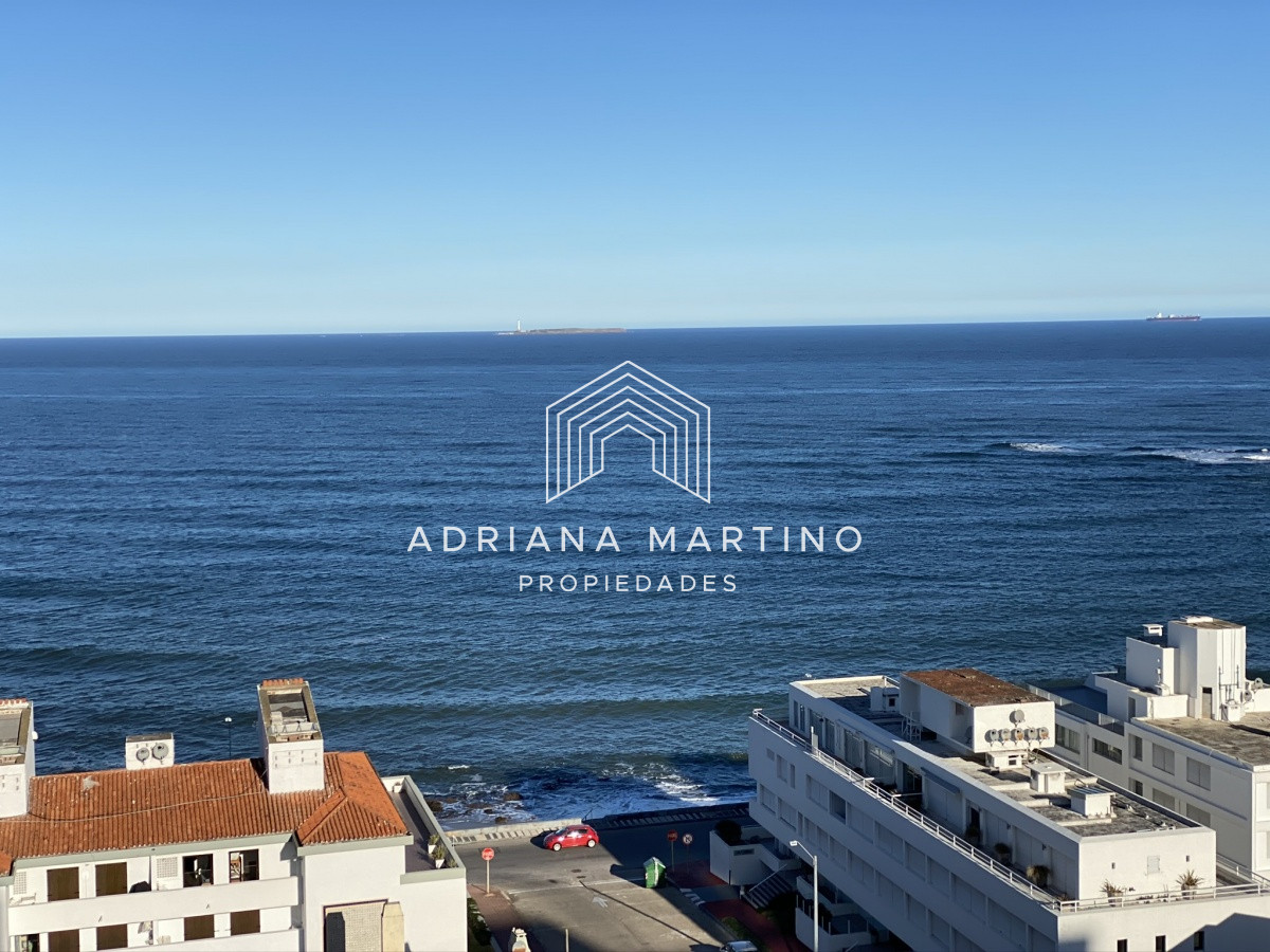 Hermosa vista al mar desde la Peninsula