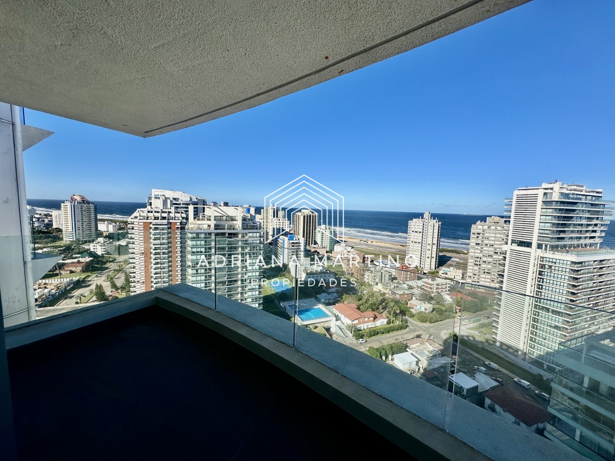 Excelente apartamento con vista al mar 
