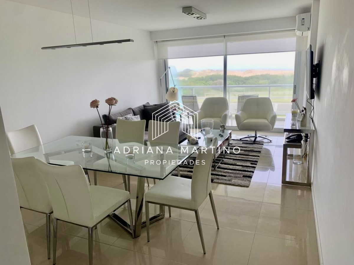 Hermoso apartamento a pasos del mar 