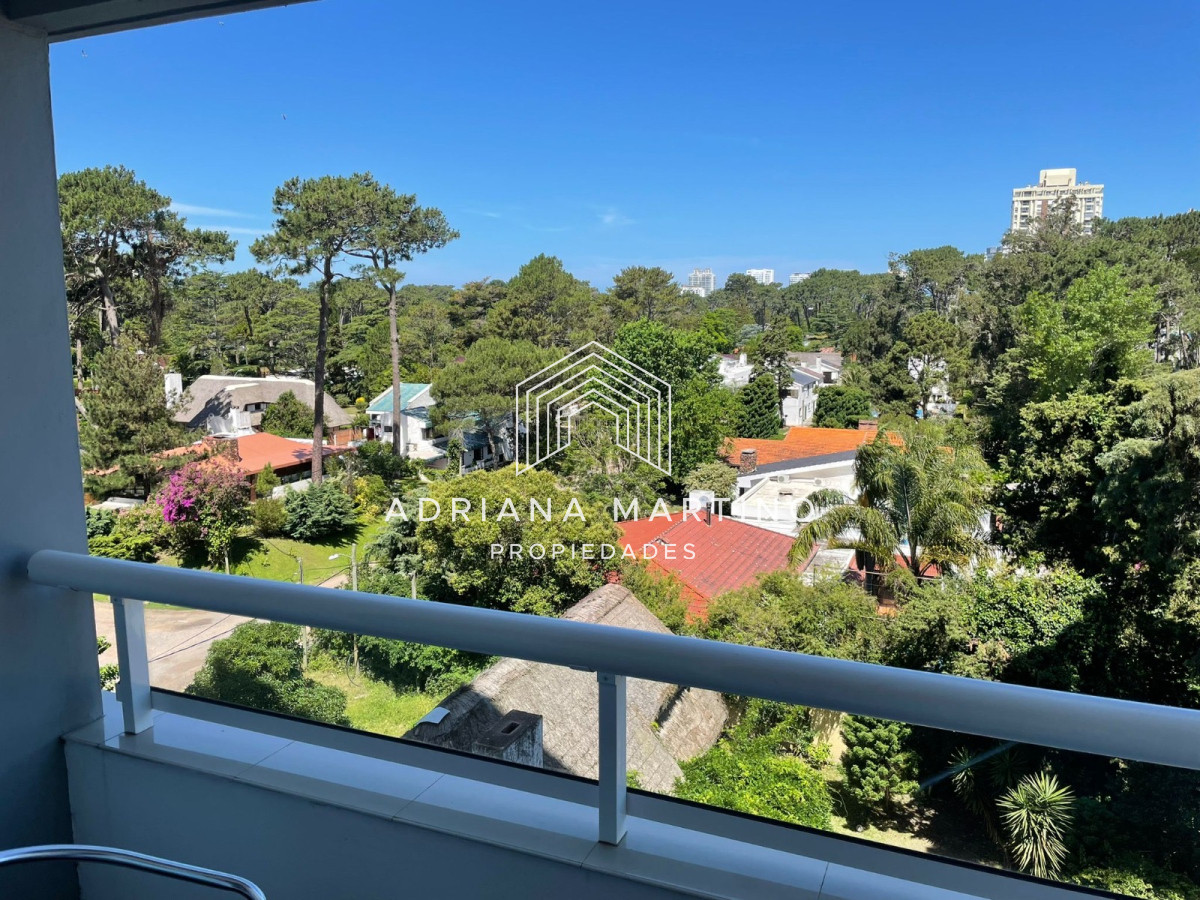 Cómodo apartamento en alquiler en Punta del Este!