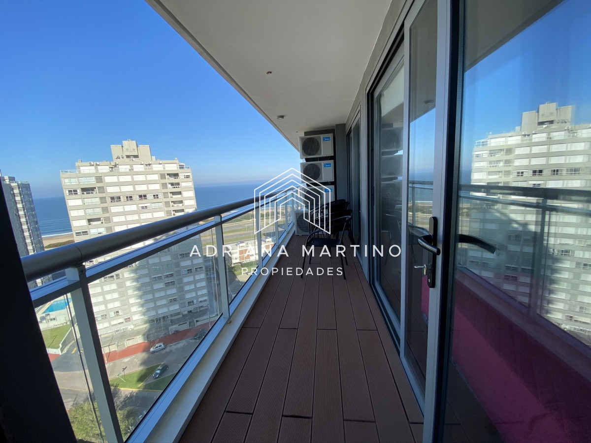 Apartamento ID.69144 - Excelente ubicación muy cerca del mar. Cómodo apartamento . Ambientes iluminados y amplios. 