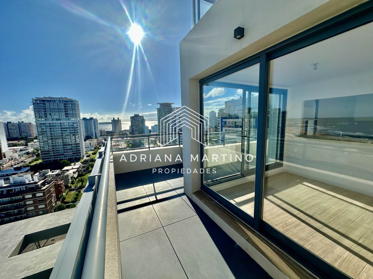 Apartamento ID.70626 - Hermoso penthouse en playa brava 