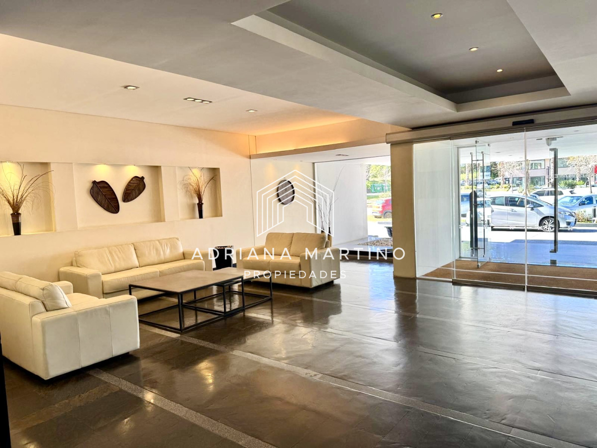 Apartamento ID.71488 - Apartamento en Venta – Punta del Este, Av. Roosevelt