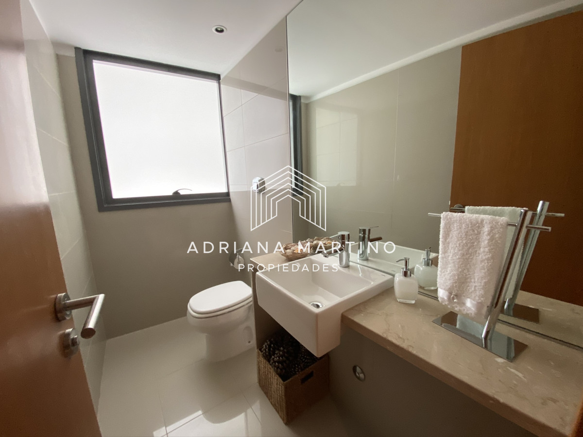 Apartamento ID.69193 - Amplio apartamento de categoria en primera linea a playa brava