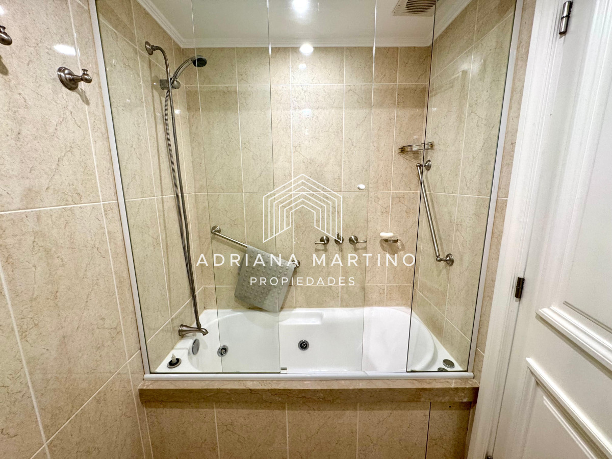 Apartamento ID.67253 - Excelente apartamento en primera línea playa mansa 