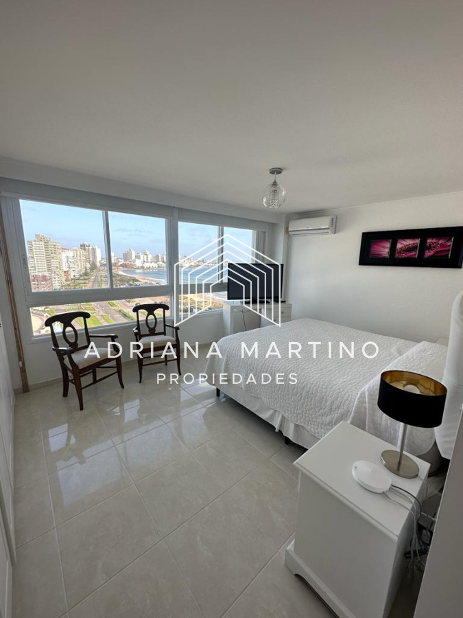 Apartamento ID.69357 - Hermoso y amplio apartamento en playa Mansa, Punta del Este!
