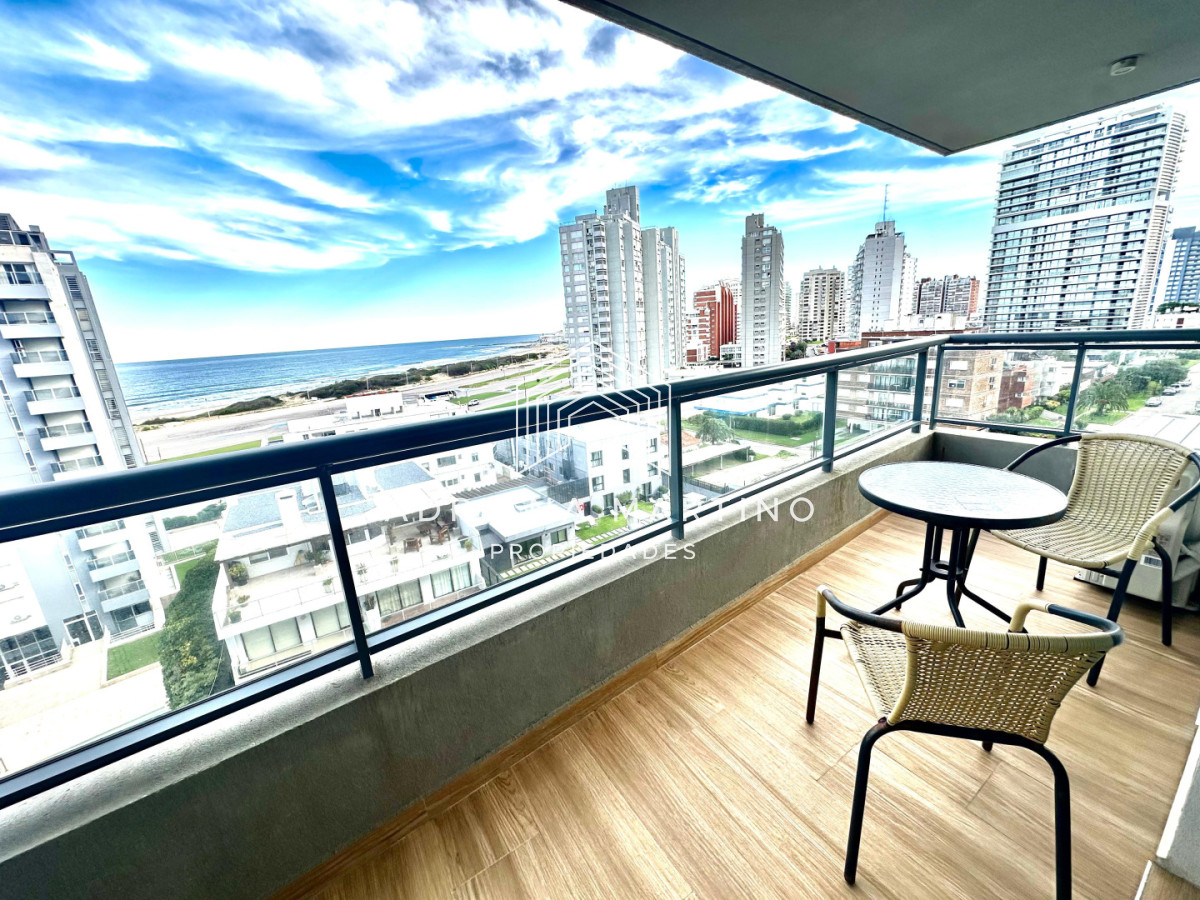 Apartamento ID.71695 - Moderno apartamento en venta en Playa Brava, a pasos del mar