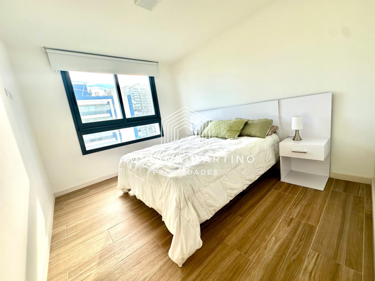 Apartamento ID.71695 - Moderno apartamento en venta en Playa Brava, a pasos del mar