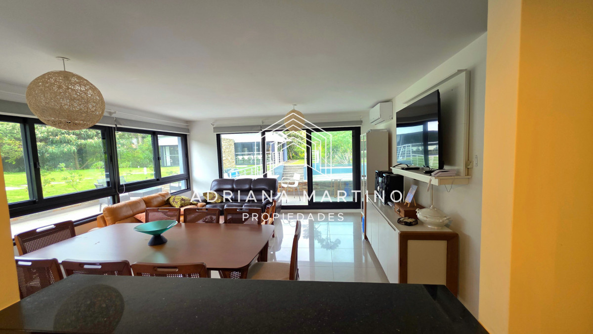 Apartamento ID.71729 - Mansa, oportunidad exclusiva a pasos del mar , edificio con buenos servicios.