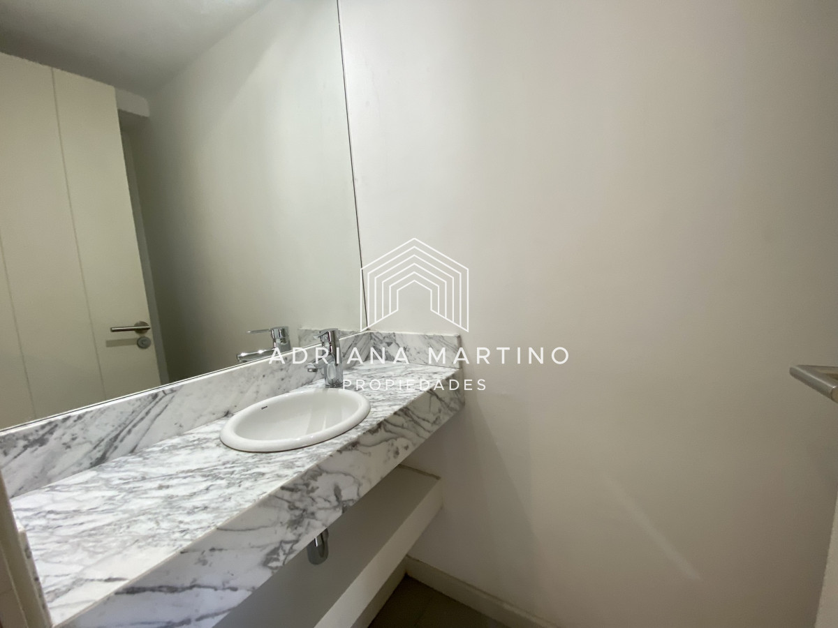 Apartamento ID.70186 - Brava muy cerca Del Mar edificio con servicios 