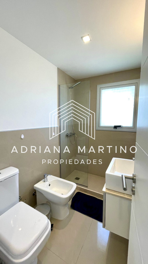 Apartamento ID.71546 - Excelente apartamento en primera línea de Playa Brava, Punta del Este.