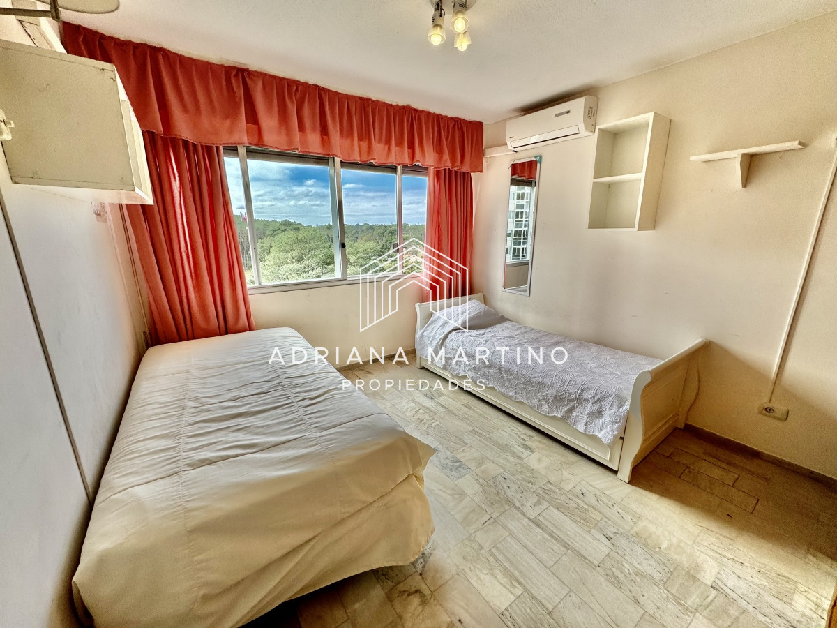 Apartamento ID.70854 - Cómoda planta en punta del este 