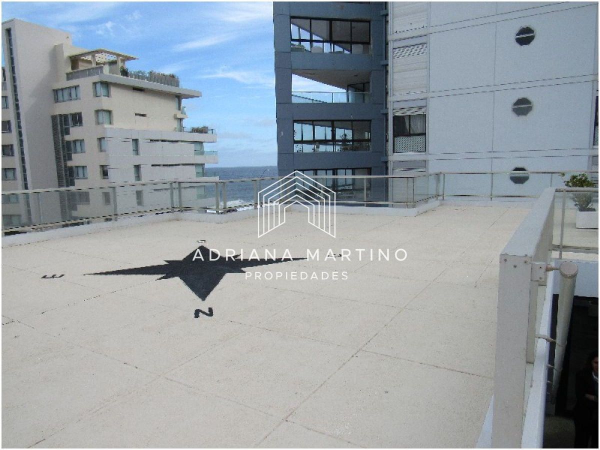 Apartamento ID.35863 - Hermoso y muy luminoso apartamento con vista al mar ubicado en Península. 