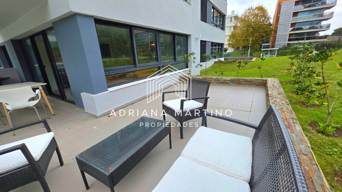 Apartamento ID.71729 - Mansa, oportunidad exclusiva a pasos del mar , edificio con buenos servicios.