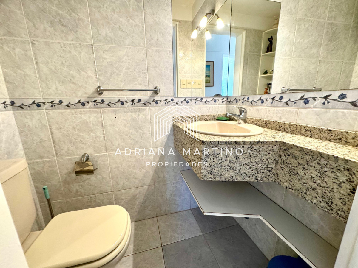 Apartamento ID.38745 - Excelente departamento en venta península playa brava