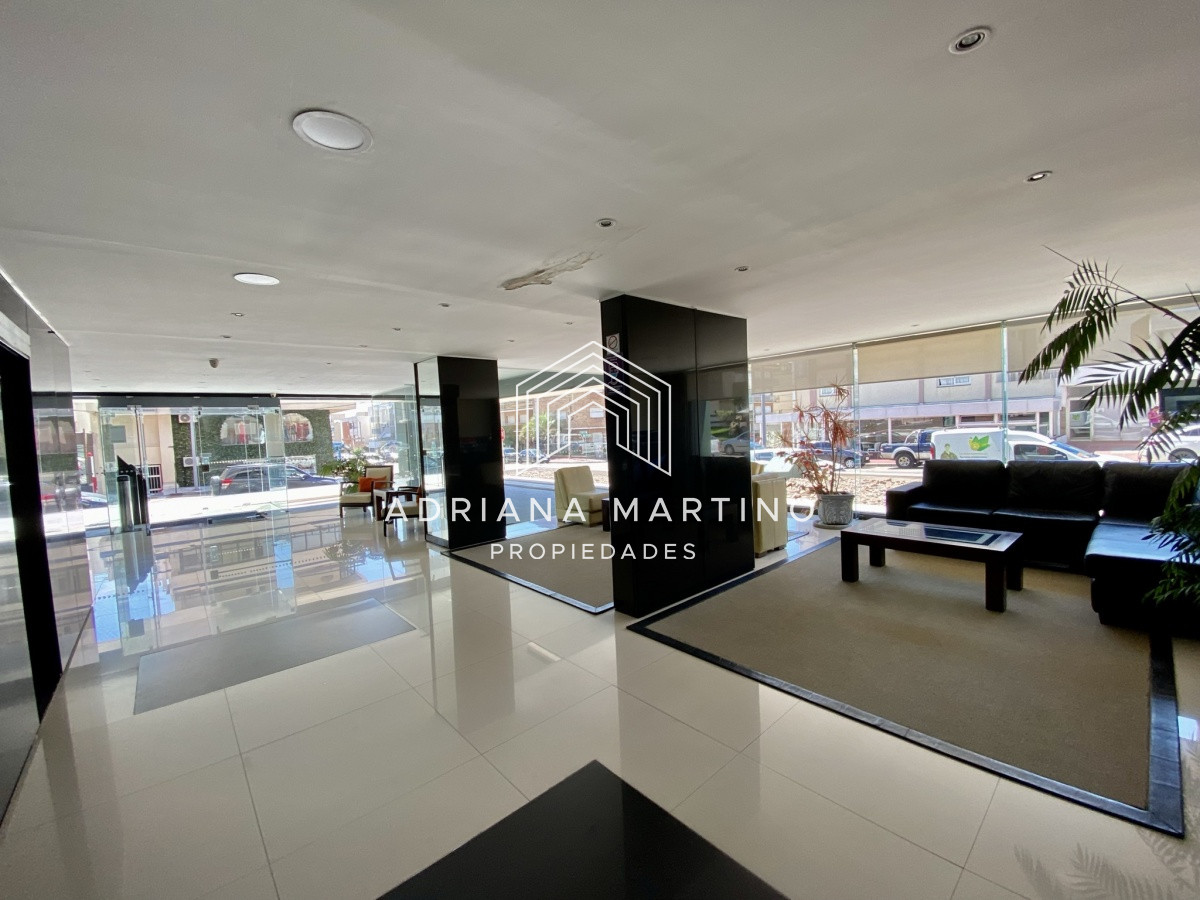 Apartamento ID.69454 - Piso alto en Peninsula con excelente vista al mar