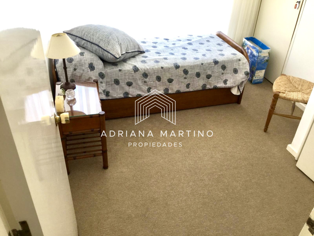 Apartamento ID.37813 - Apartamento en Venta – Primera Línea Playa Mansa, Punta del Este