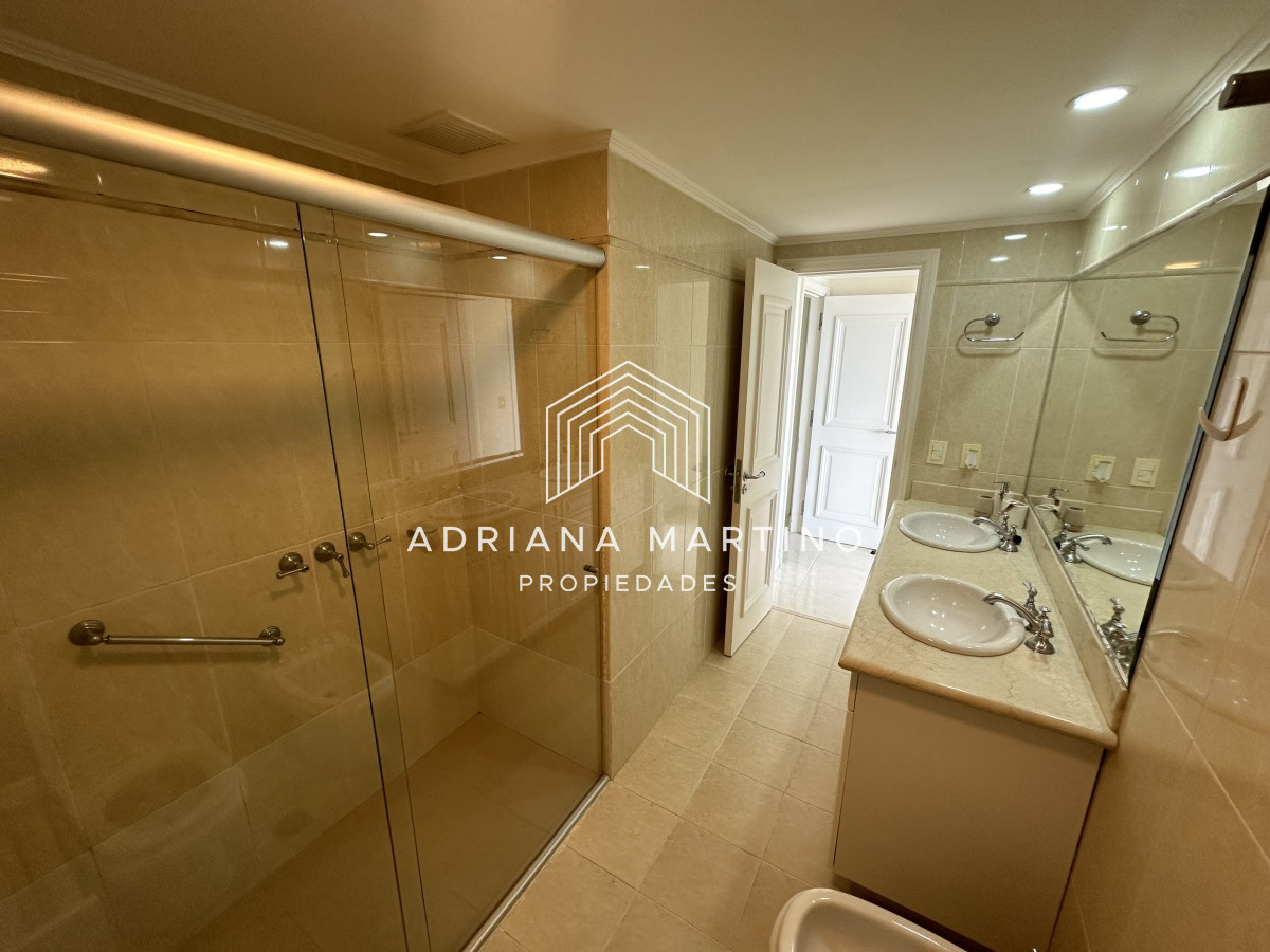 Apartamento ID.39479 - Excelente apartamento de categoría en primera línea
