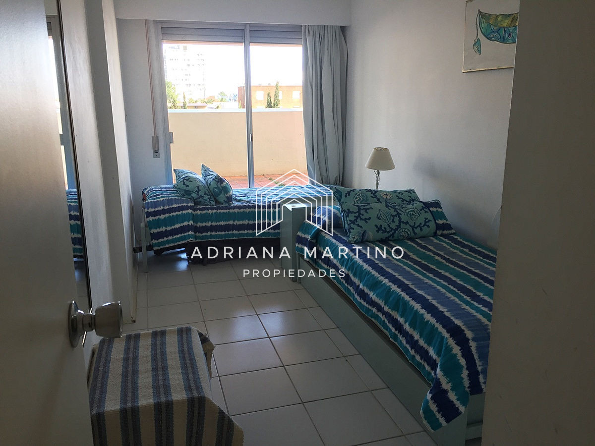 Apartamento ID.33590 - Confortable apartamento ubicado en Brava Punta del Este. 