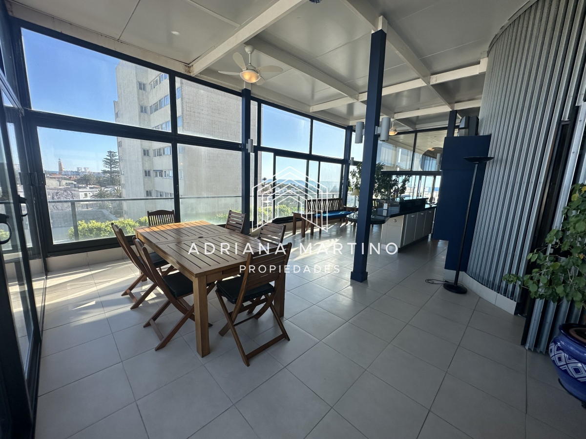 Apartamento ID.70421 - Hermosa y amplia unidad de lujo en el Puerto de Punta del Este