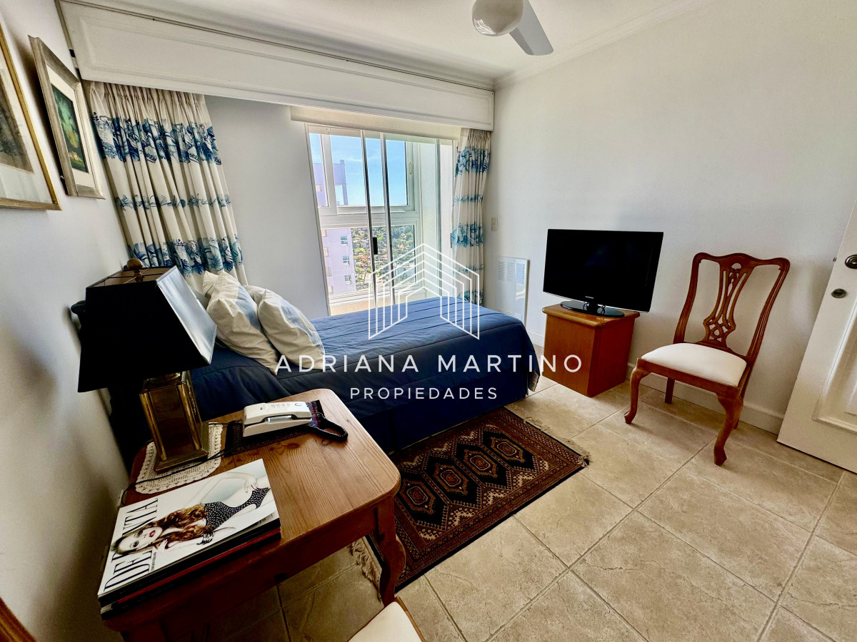 Apartamento ID.36818 - Excelente penthouse en primera línea 