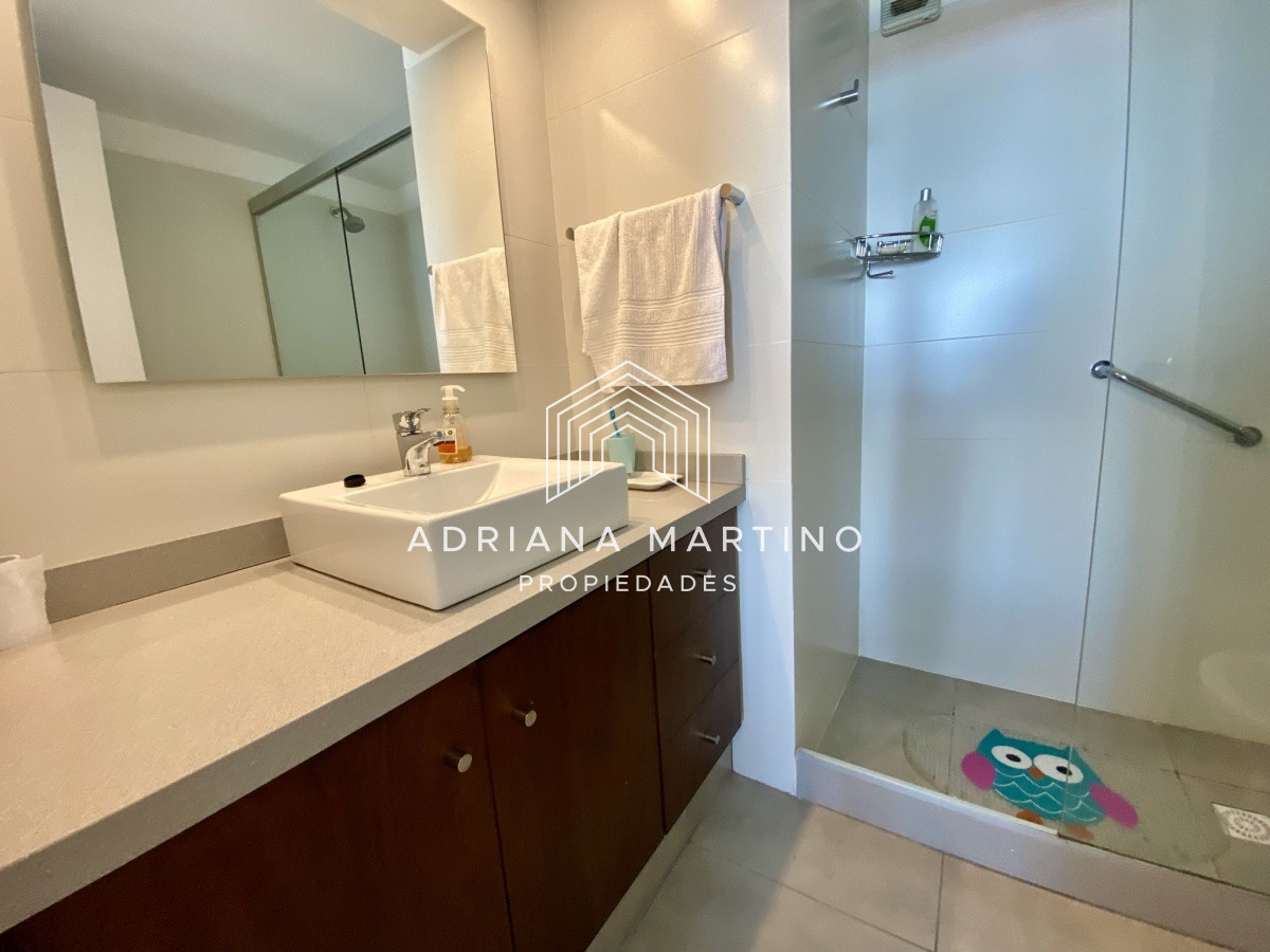 Apartamento ID.69454 - Piso alto en Peninsula con excelente vista al mar