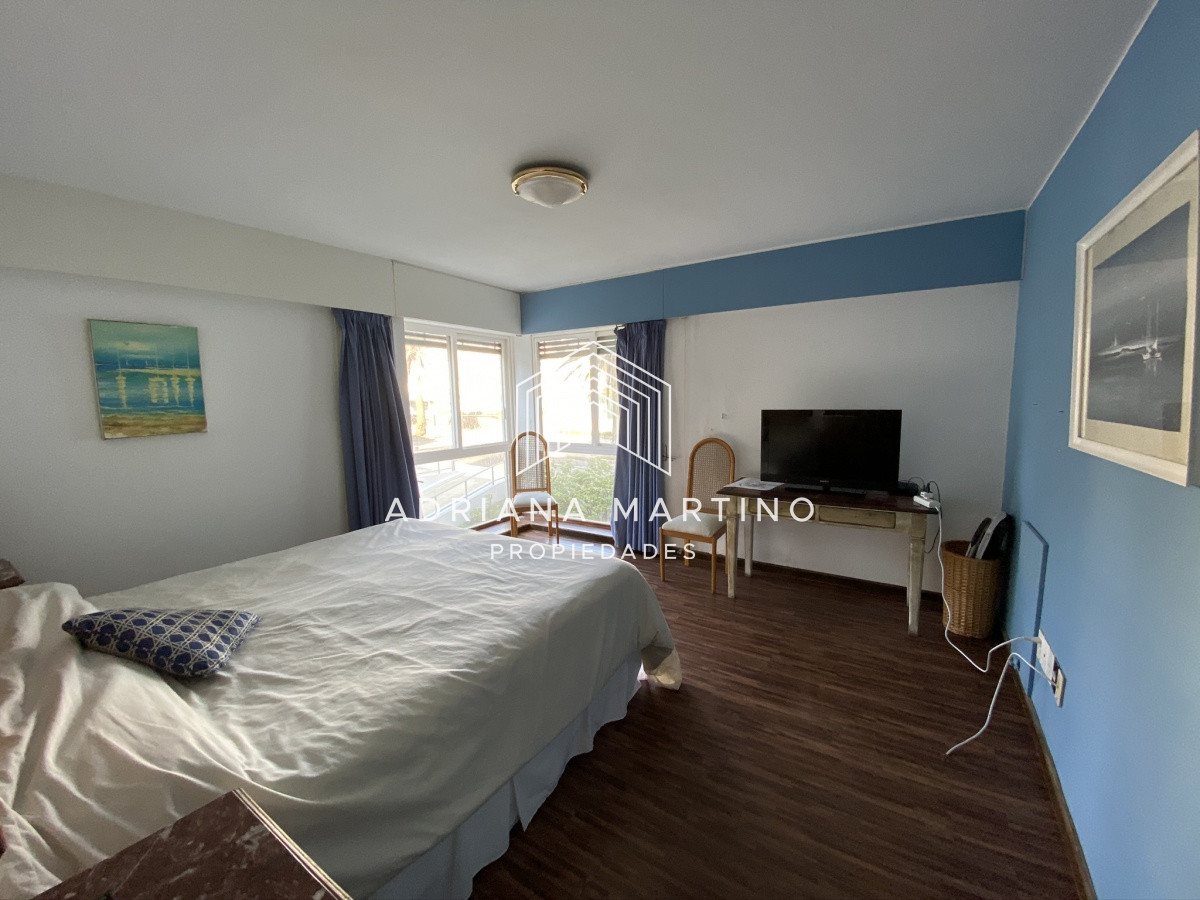 Apartamento ID.35863 - Hermoso y muy luminoso apartamento con vista al mar ubicado en Península. 