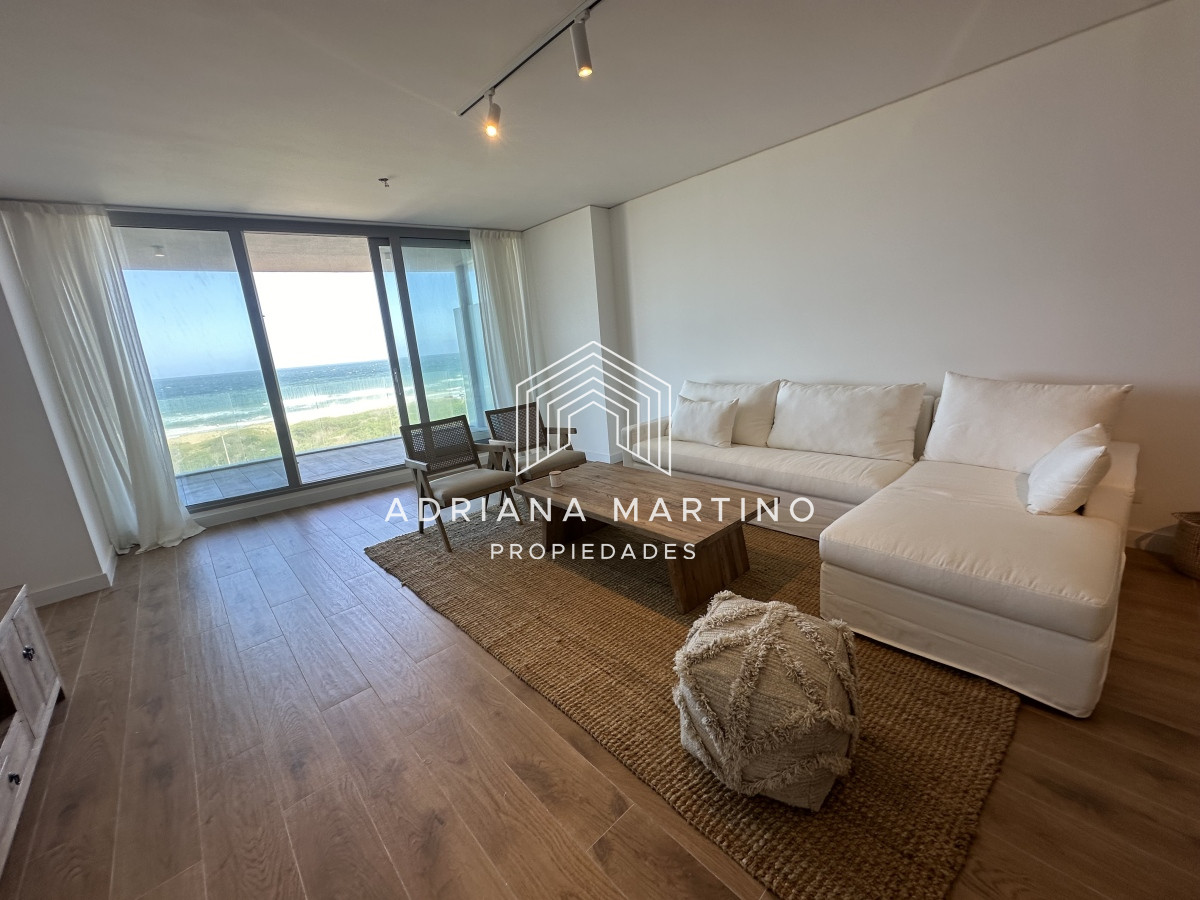 Apartamento ID.70272 - Apartamento de categoría en primera línea brava 