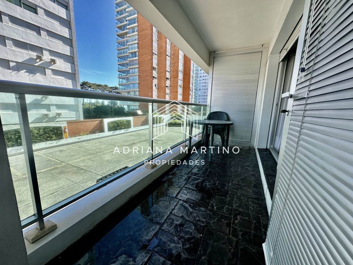 Apartamento ID.67159 - Apartamento en venta - playa mansa, Punta del este 