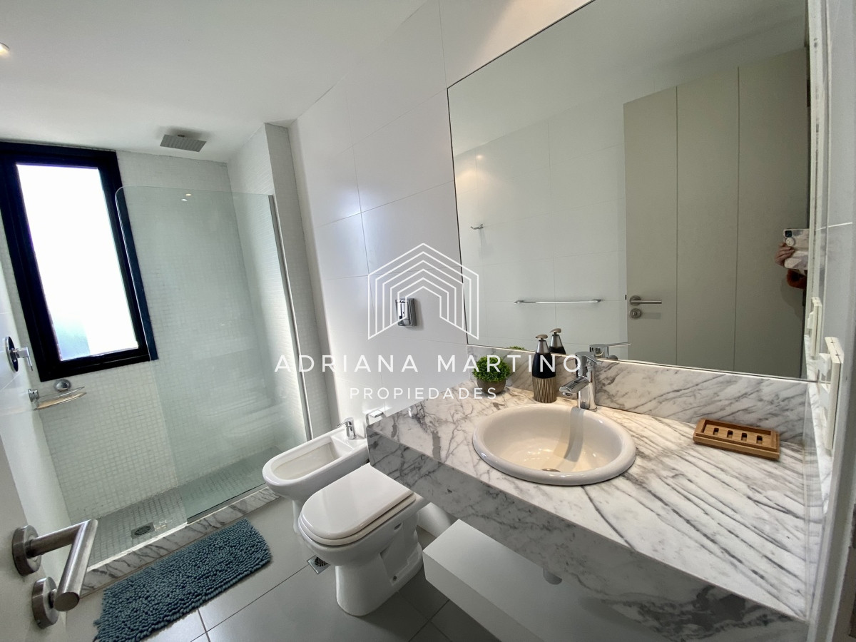 Apartamento ID.70186 - Brava muy cerca Del Mar edificio con servicios 